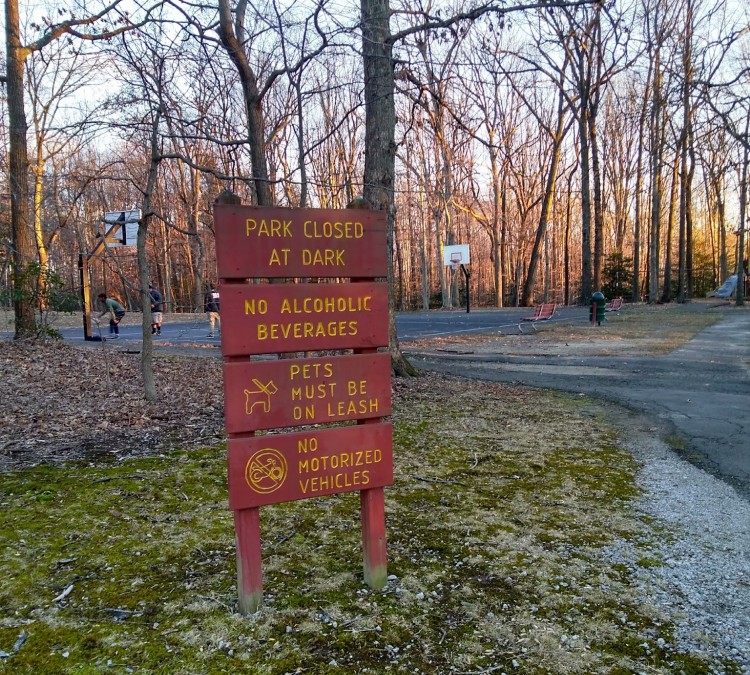 Rollingwood Park (Springfield,&nbspVA)